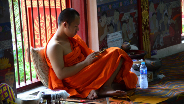 Nútíminn og munkurinn-© Trausti Baldursson