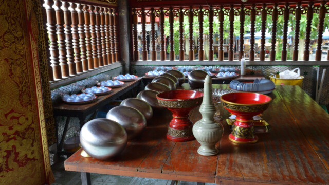 Trú og borðbúnaður-© Trausti Baldursson